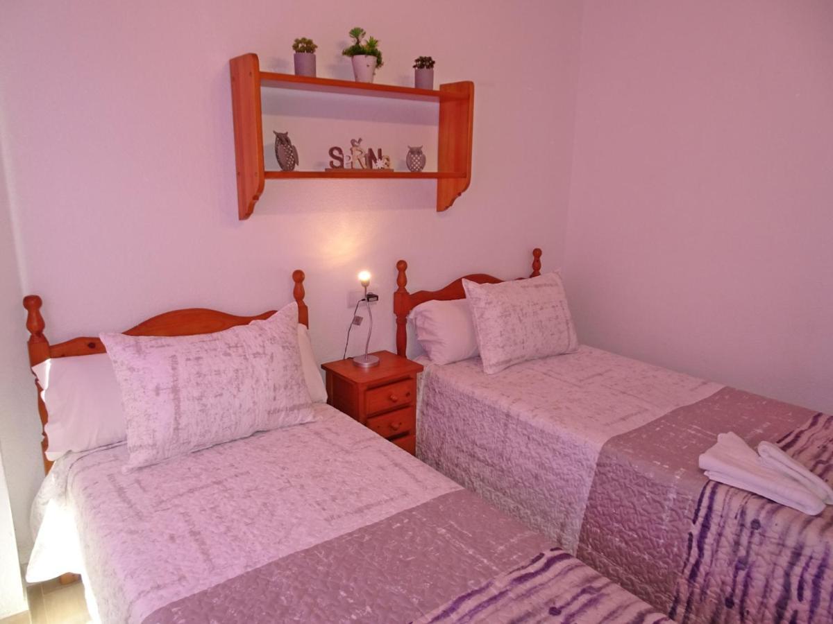 Aigua Blava Primera Linea - Alquiler Solo Familias Playa de Gandia エクステリア 写真